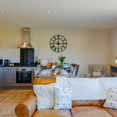 2 Bed In Keighley Oc-85669