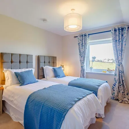 2 Bed In Keighley Oc-85669 בית נופש